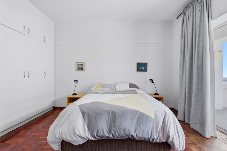 2 Bedroom Property for Sale in Sea Point Western Cape